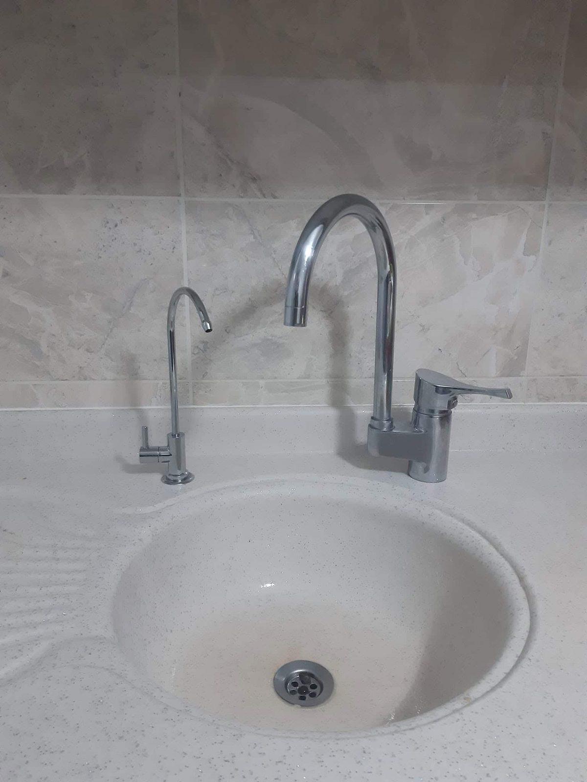 Lavabo ve batarya tesisatı